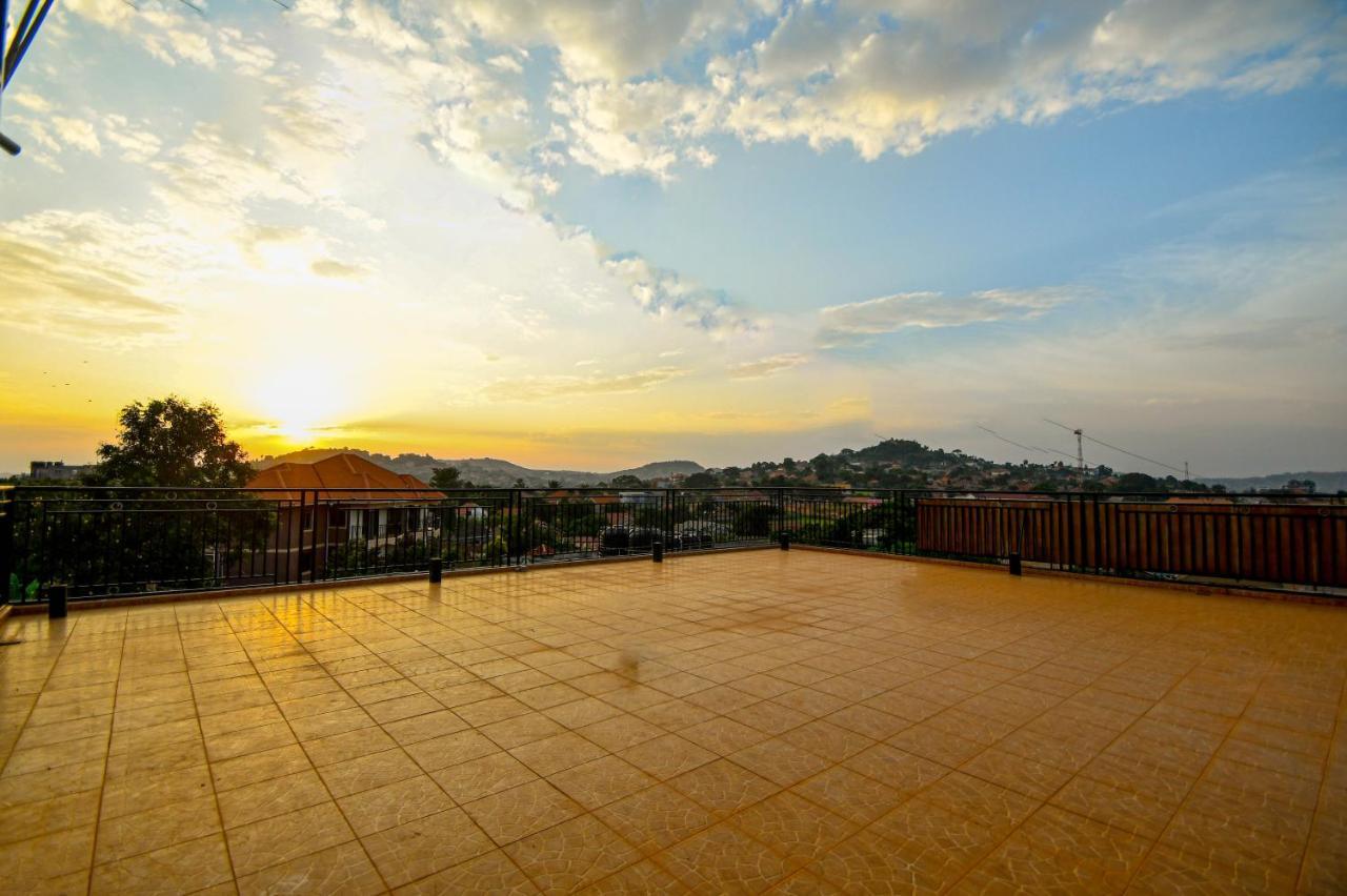 Peace Of Mind Suites Entebbe Exteriér fotografie