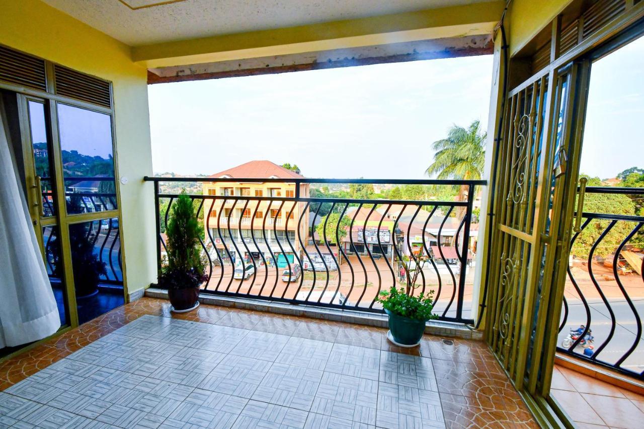 Peace Of Mind Suites Entebbe Exteriér fotografie