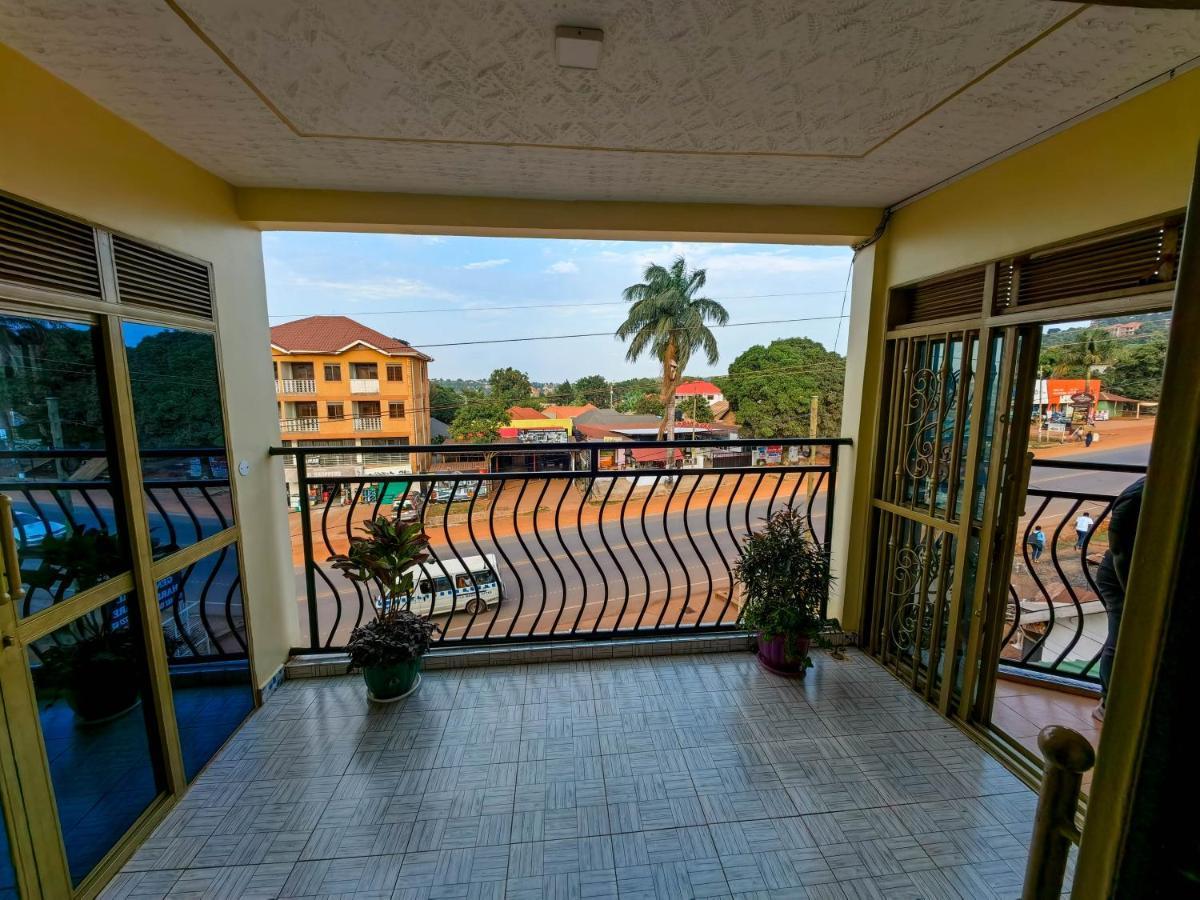 Peace Of Mind Suites Entebbe Exteriér fotografie
