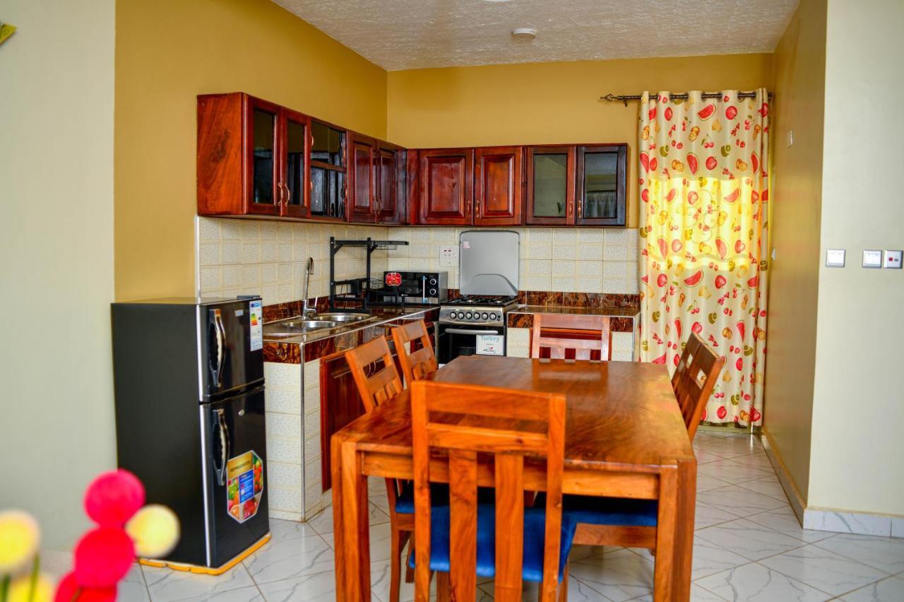 Peace Of Mind Suites Entebbe Exteriér fotografie