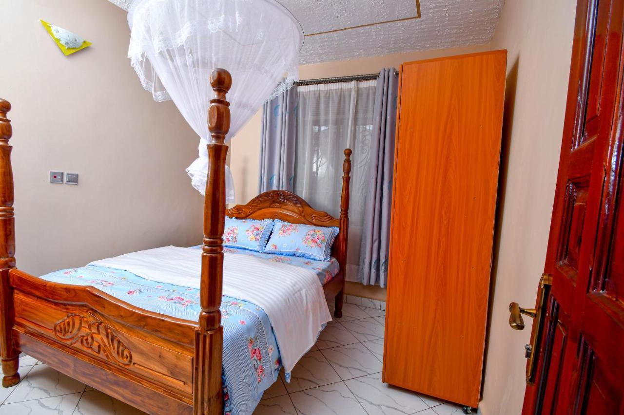 Peace Of Mind Suites Entebbe Exteriér fotografie