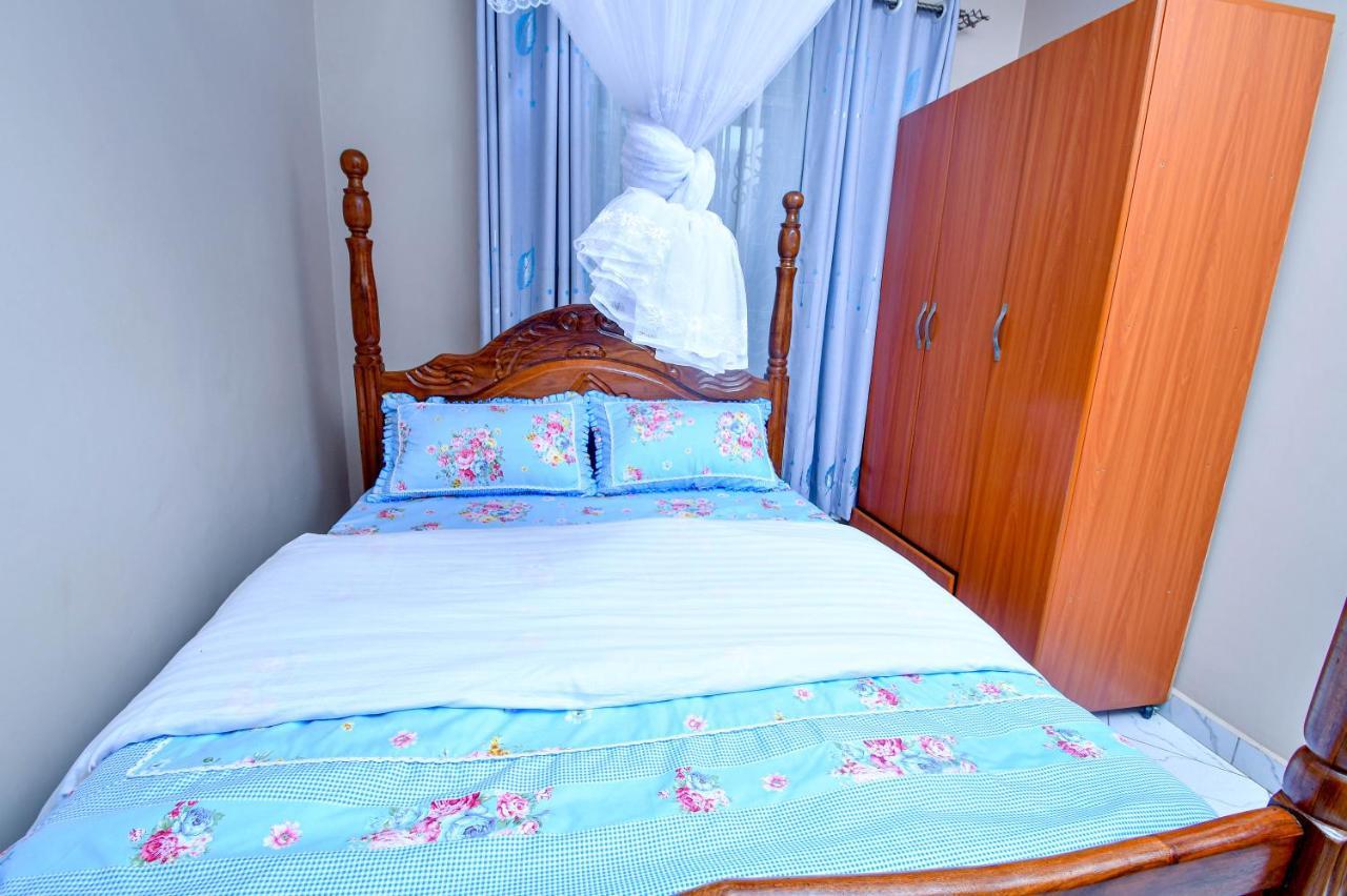Peace Of Mind Suites Entebbe Exteriér fotografie