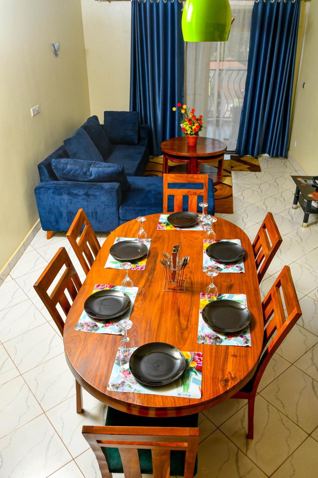 Peace Of Mind Suites Entebbe Exteriér fotografie