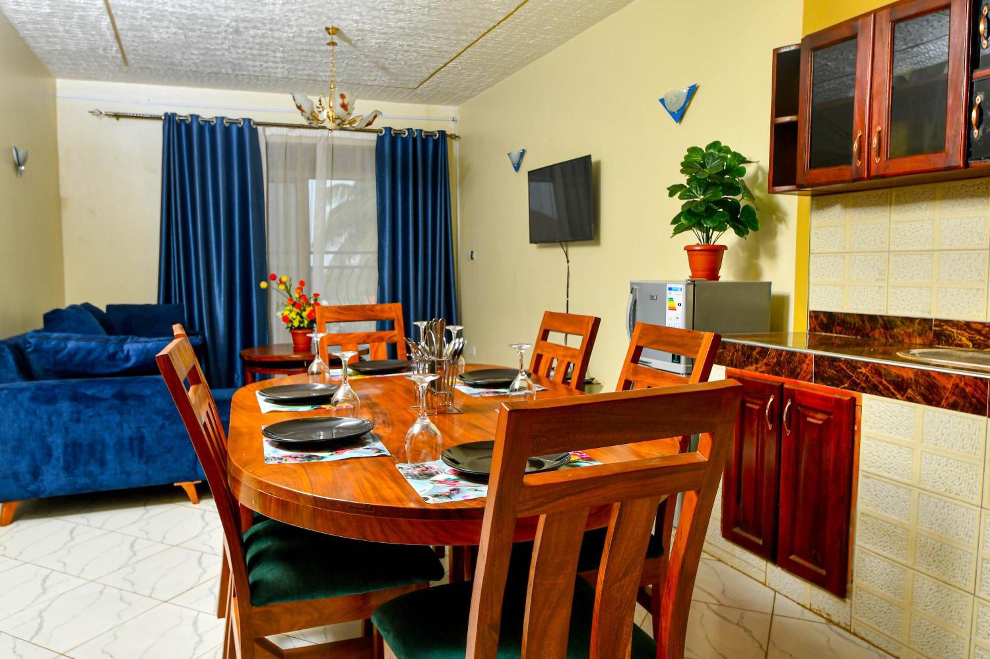 Peace Of Mind Suites Entebbe Exteriér fotografie